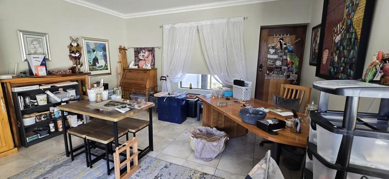 5 Bedroom Property for Sale in Groot Brakrivier Central Western Cape